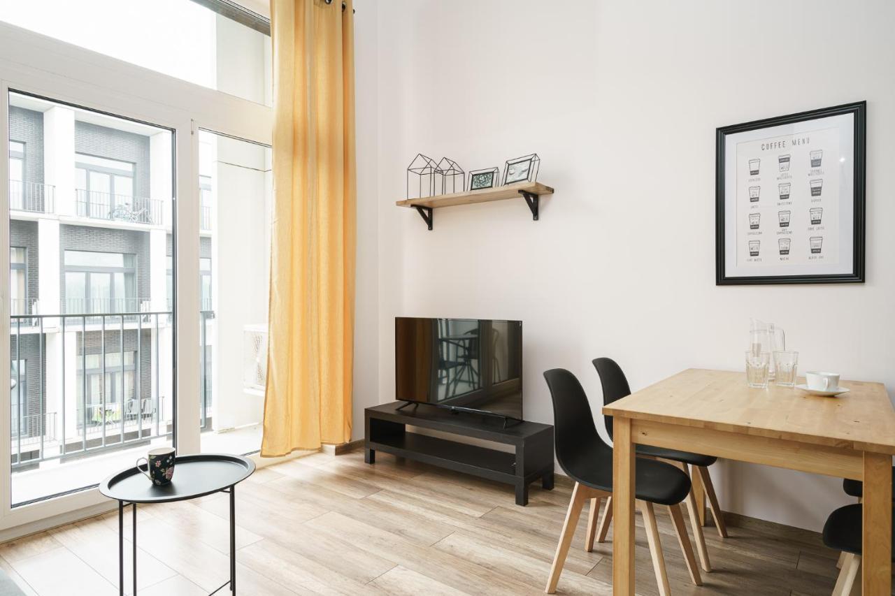 Rentplanet - Apartamenty Zarembowicza Wrocław Kültér fotó