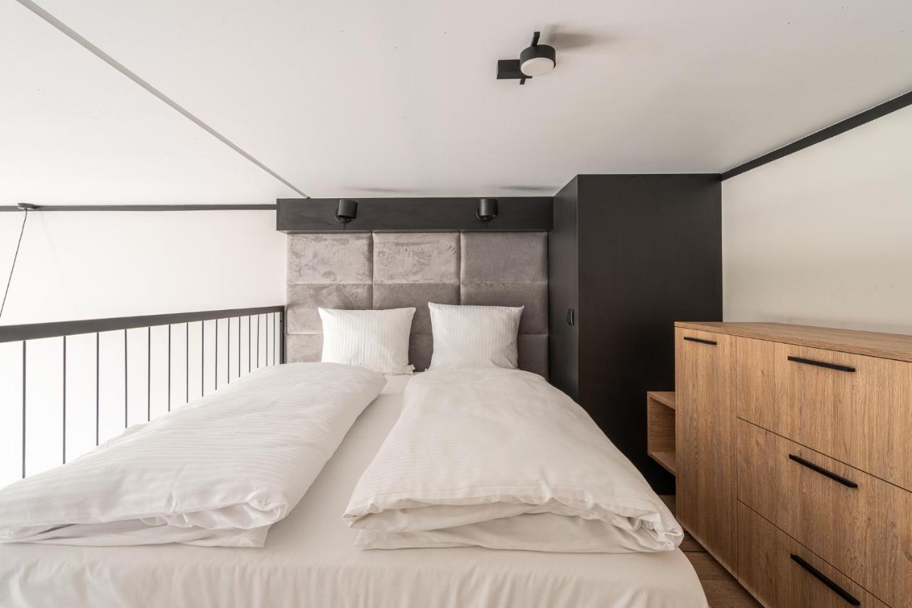 Rentplanet - Apartamenty Zarembowicza Wrocław Kültér fotó