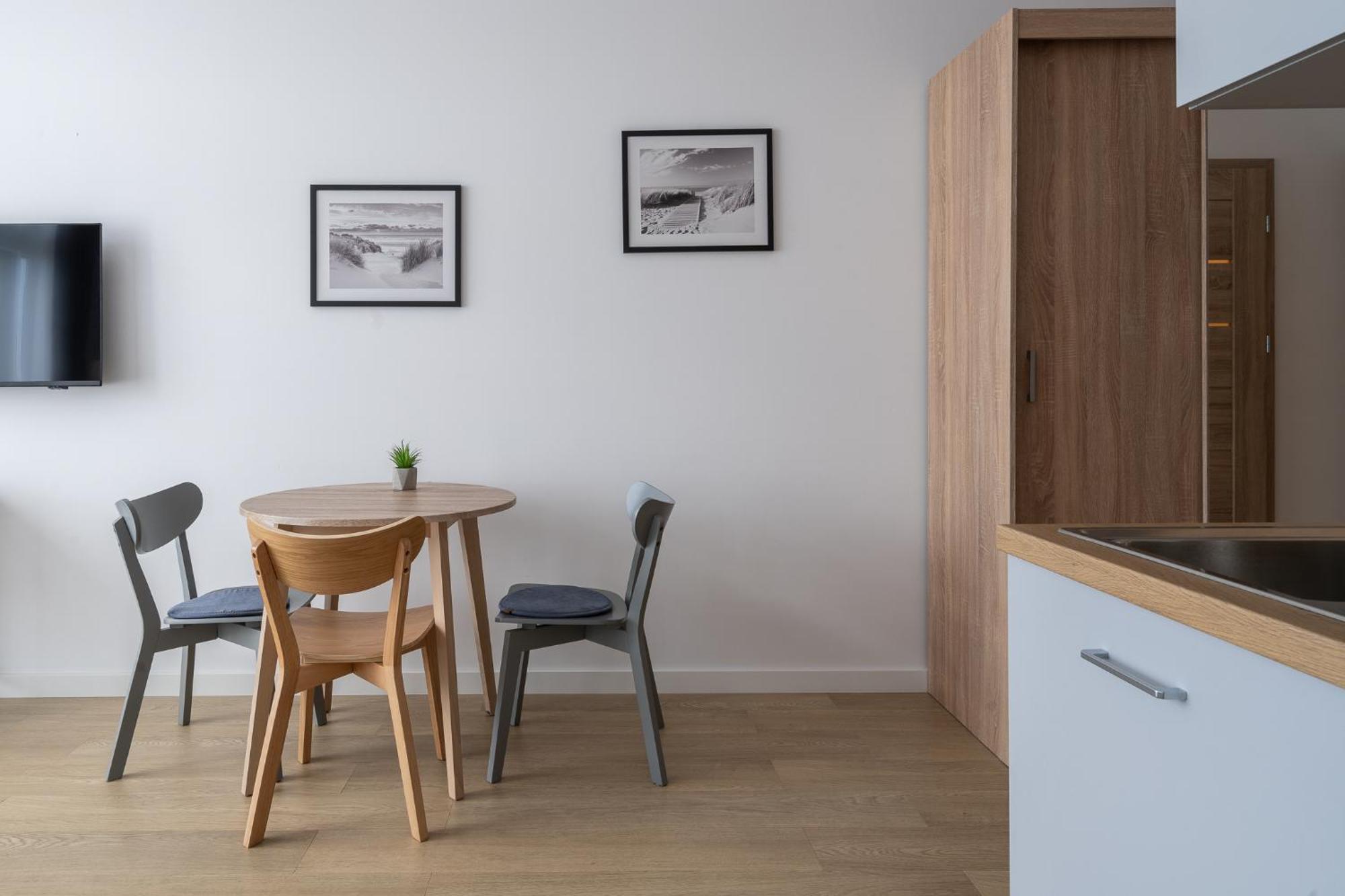 Rentplanet - Apartamenty Zarembowicza Wrocław Kültér fotó